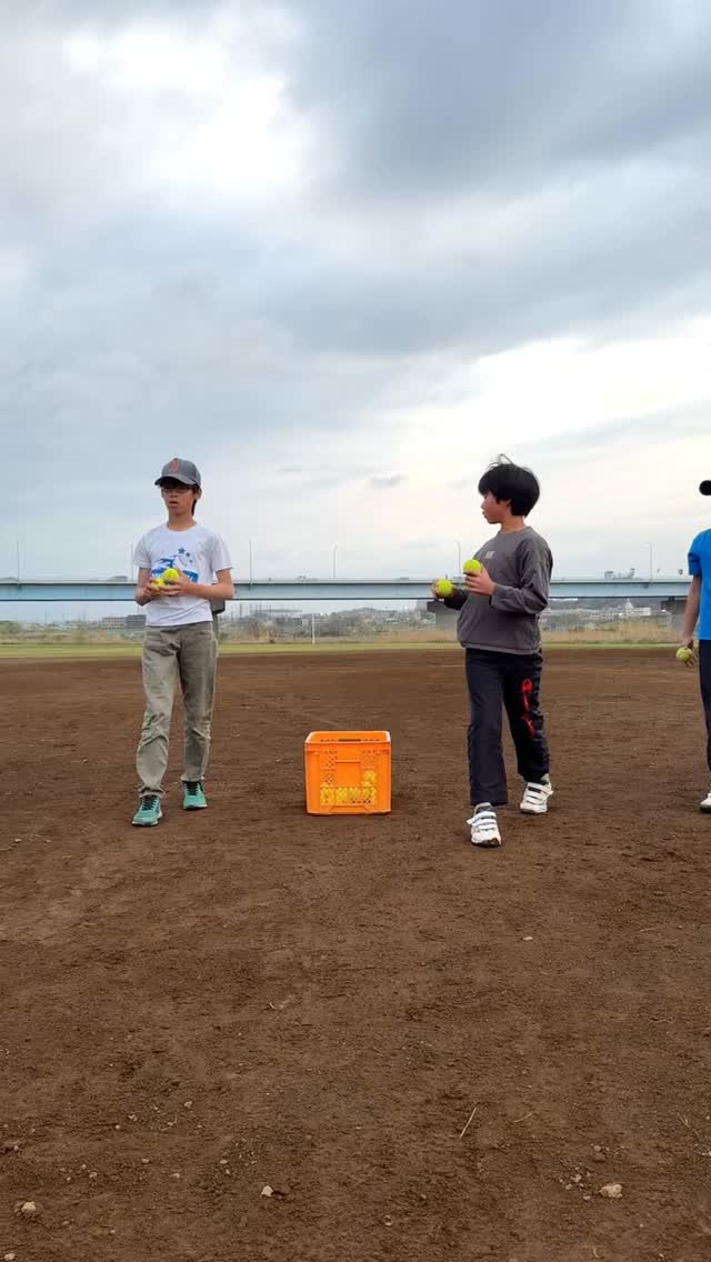 おすすめスローイングドリル⚾️
慣性の法則や地面反力を使いこなし、肩甲骨から先を目標物に向かって吹っ飛ばす!
#川崎市
#野球塾
#学童野球
#野球スクール
#スローイング
