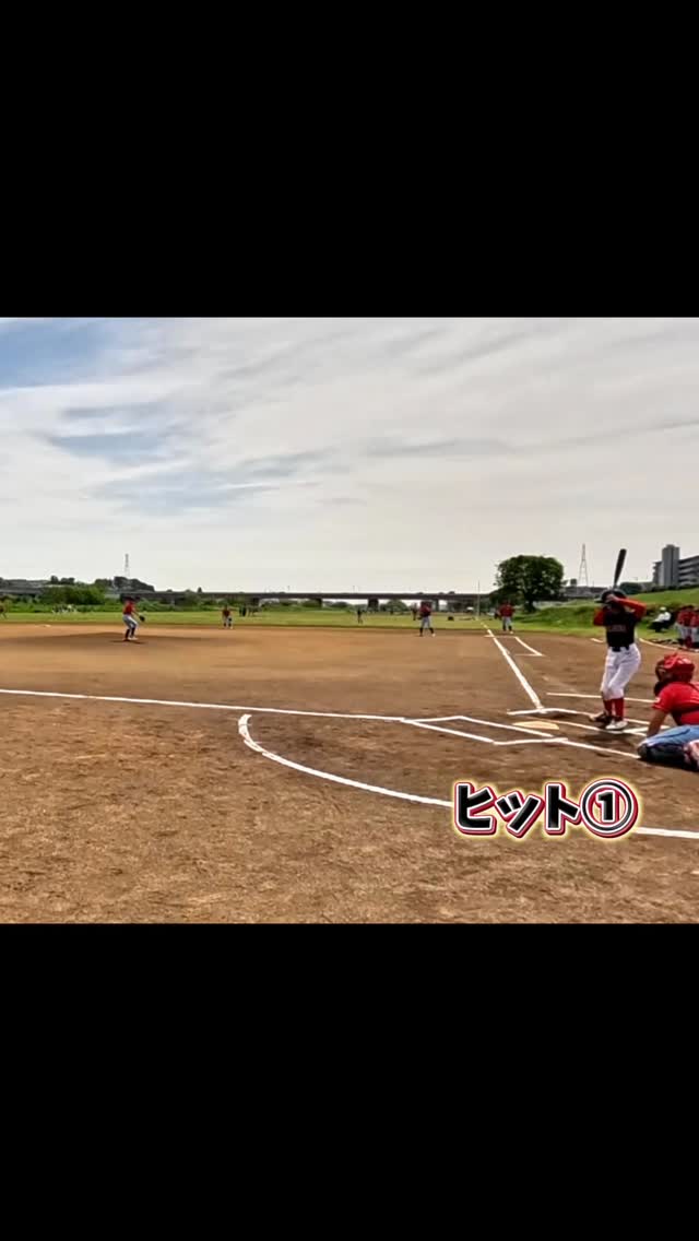 川崎市の野球スクール「ZONE BASEBALL」です⚾️
野球というスポーツは本当に難しいですね。
・グローブを使う守備というスポーツ
・バットを使うバッティングというスポーツ
・ボールを投げる